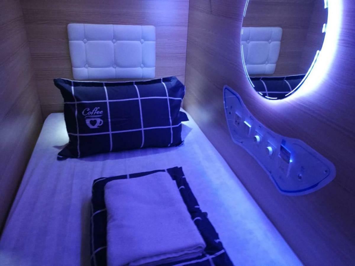 Capsulepod@Aljunied Vandrehjem Singapore Eksteriør billede