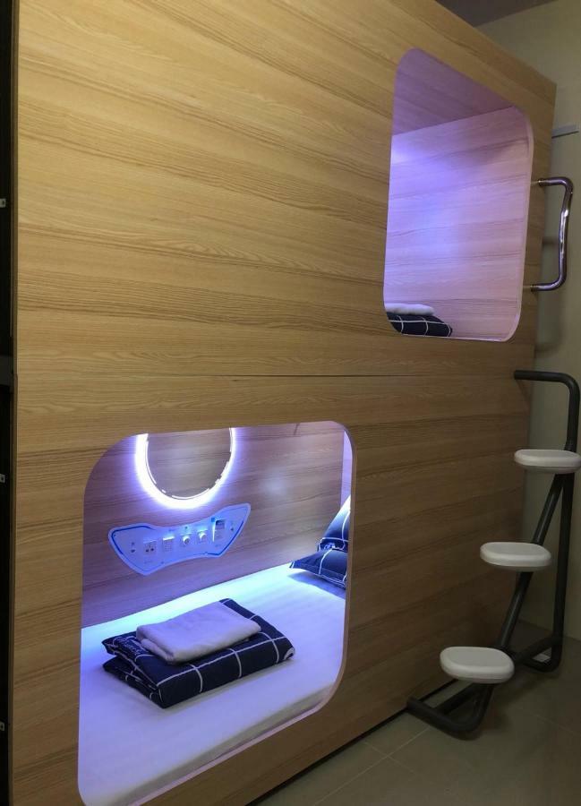 Capsulepod@Aljunied Vandrehjem Singapore Eksteriør billede